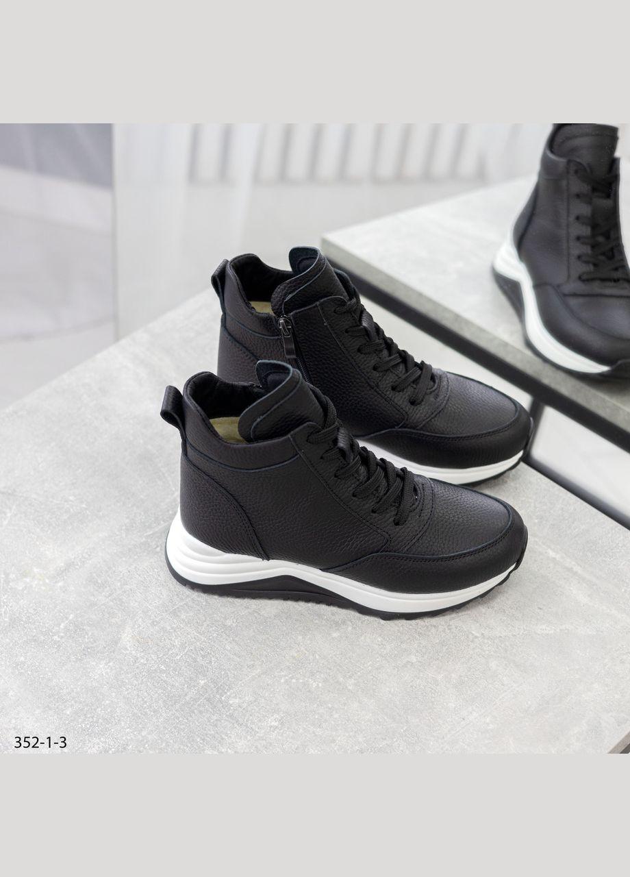 Комбіновані чорні жіночі зимові шкіряні черевики на шнурку No Brand