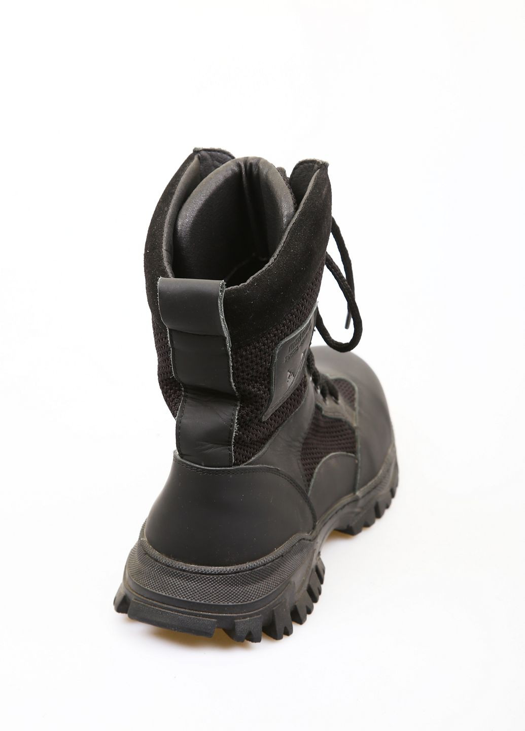 Черные осенние ботинки Broni