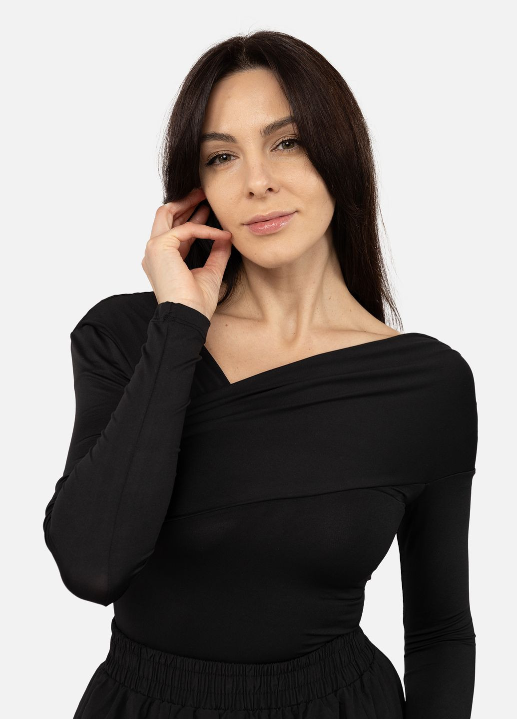 Футболка з довгим рукавом жіноча колір чорний ЦБ-00269352 Reyon - (317210710)