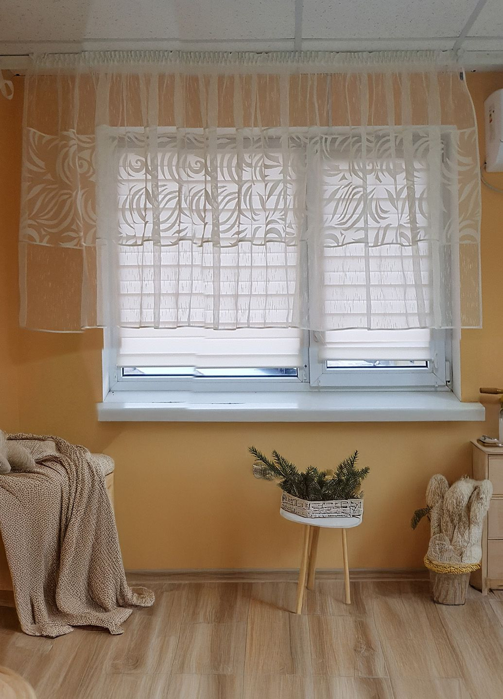 Тюль до підвіконня ажур абстракція карниз 250см молочний (22_1а) Firanka Abstract (332795308)