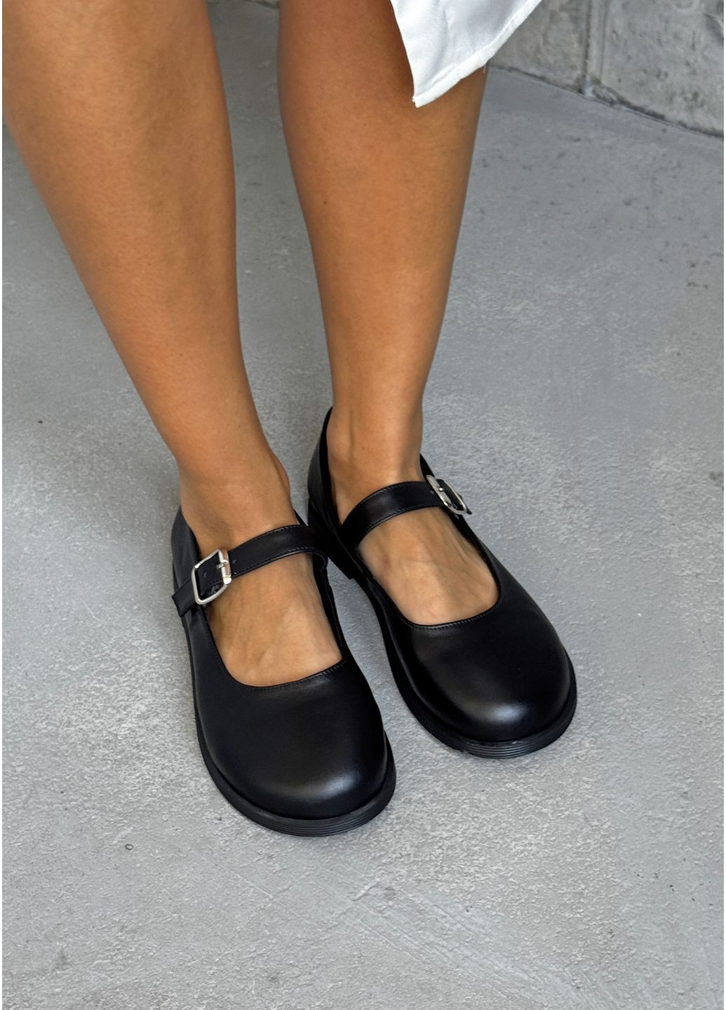 InFashion Класичні шкіряні туфлі з ремінцем мері джейн чорний з натуральна шкіра, україна — демісезон (359368283)
