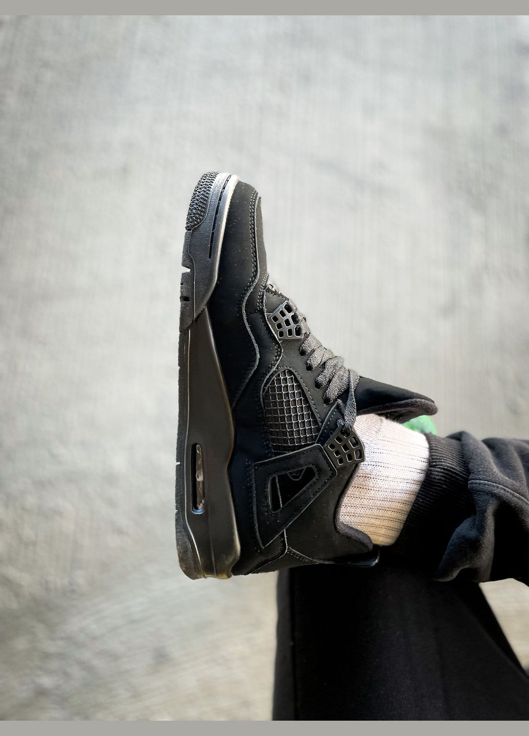 Черные демисезонные кроссовки мужские и женские nike jordan retro 4 black cat | найк джордан ретро 4 черные No Brand