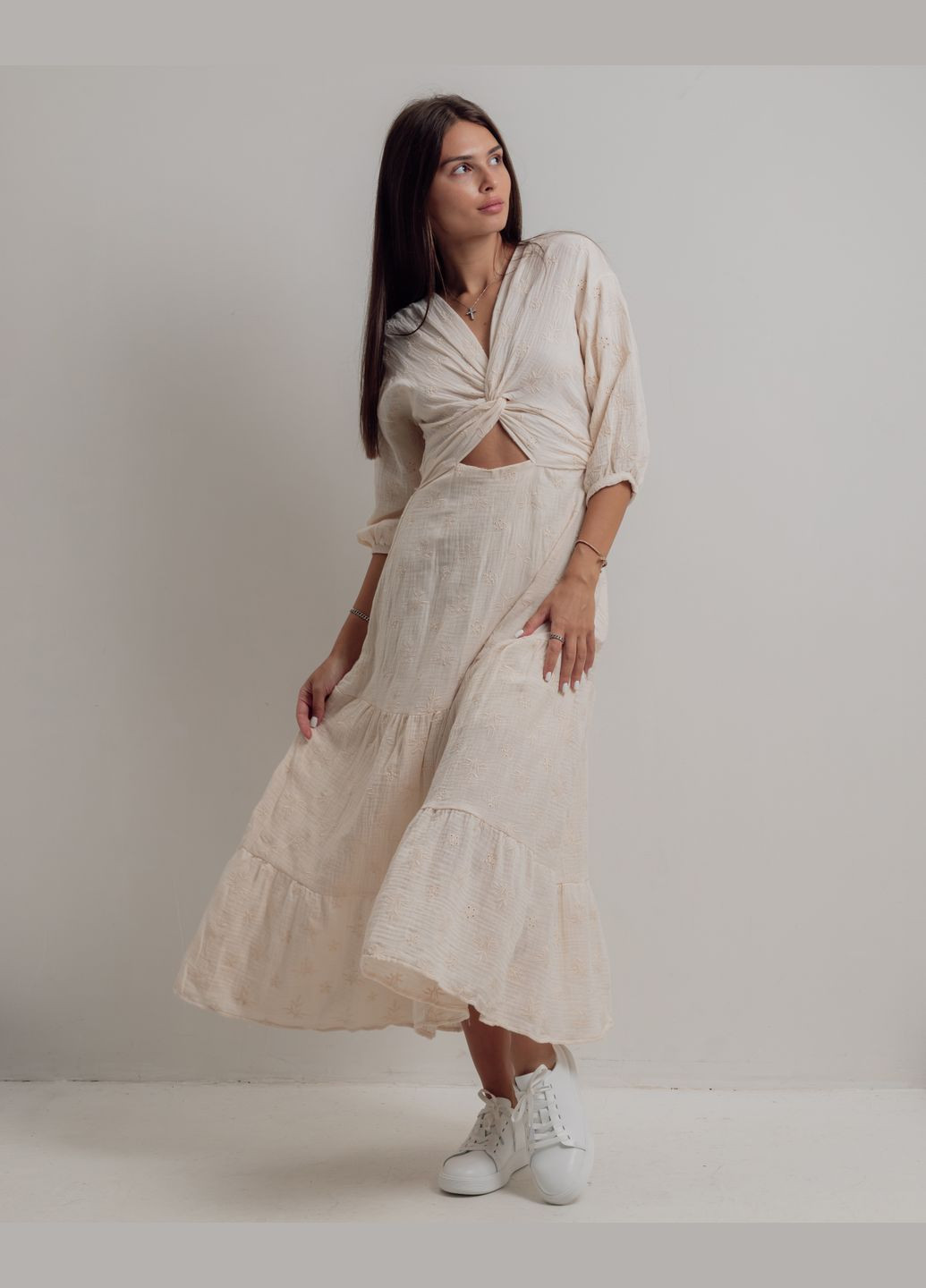 Бежевое кэжуал платье длинное летнее Bisou