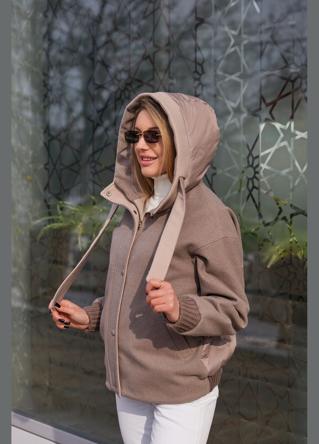 Кофейная демисезонная куртка MN