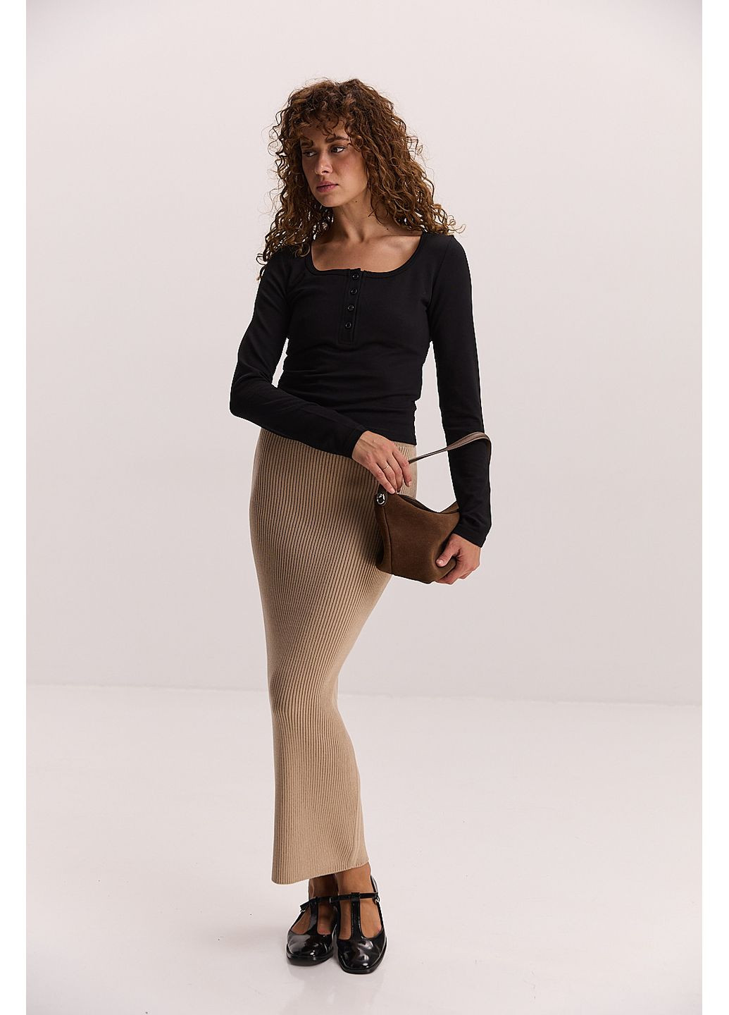 Жіночий укорочений лонгслів світло-лимонний з ґудзиками вгорі Arjen (353305986)