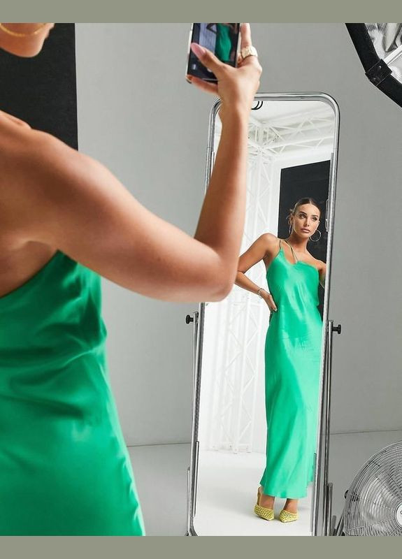 Зеленое платья макси комбинации от Mango