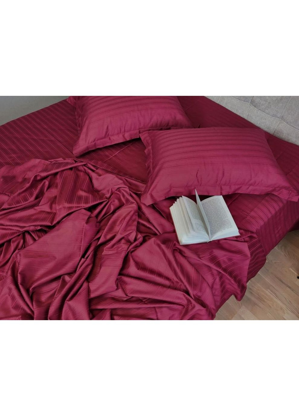 Постельное белье с резинкой Мульти страйп сатин бордо, PREMIUM Полуторный размер, наволочки 50/70 No Brand (364218357)