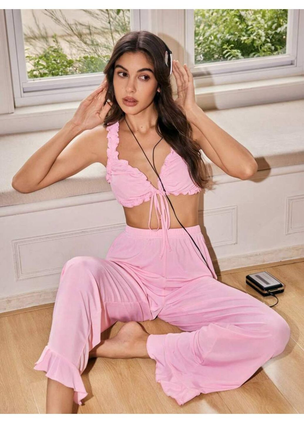 Рожева всесезон вишукана піжама декорована рюшами топ + брюки Adelante