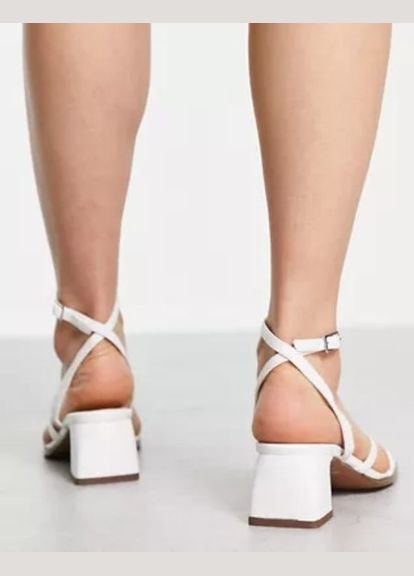 Босоніжки Asos hampton block mid heeled sandals in white (291145499)