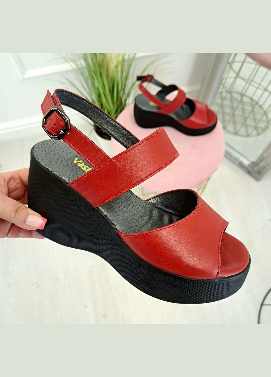 Красные босоножки женские кожаные красные на платформе. 38 размер Vasha para с ремешком
