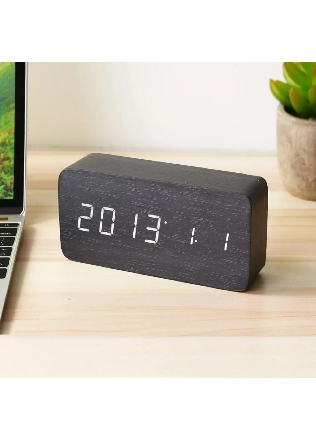 Деревянные светодиодные настольные часы с отображением времени, даты, температуры 15х4.5х7 см (482276-Prob) Белая подсветка Unbranded (372863074)