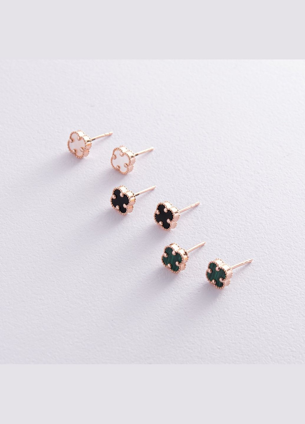 Сережки - пусети Конюшина з оніксом mini (червоне золото) с08402 Oniks (270094768)