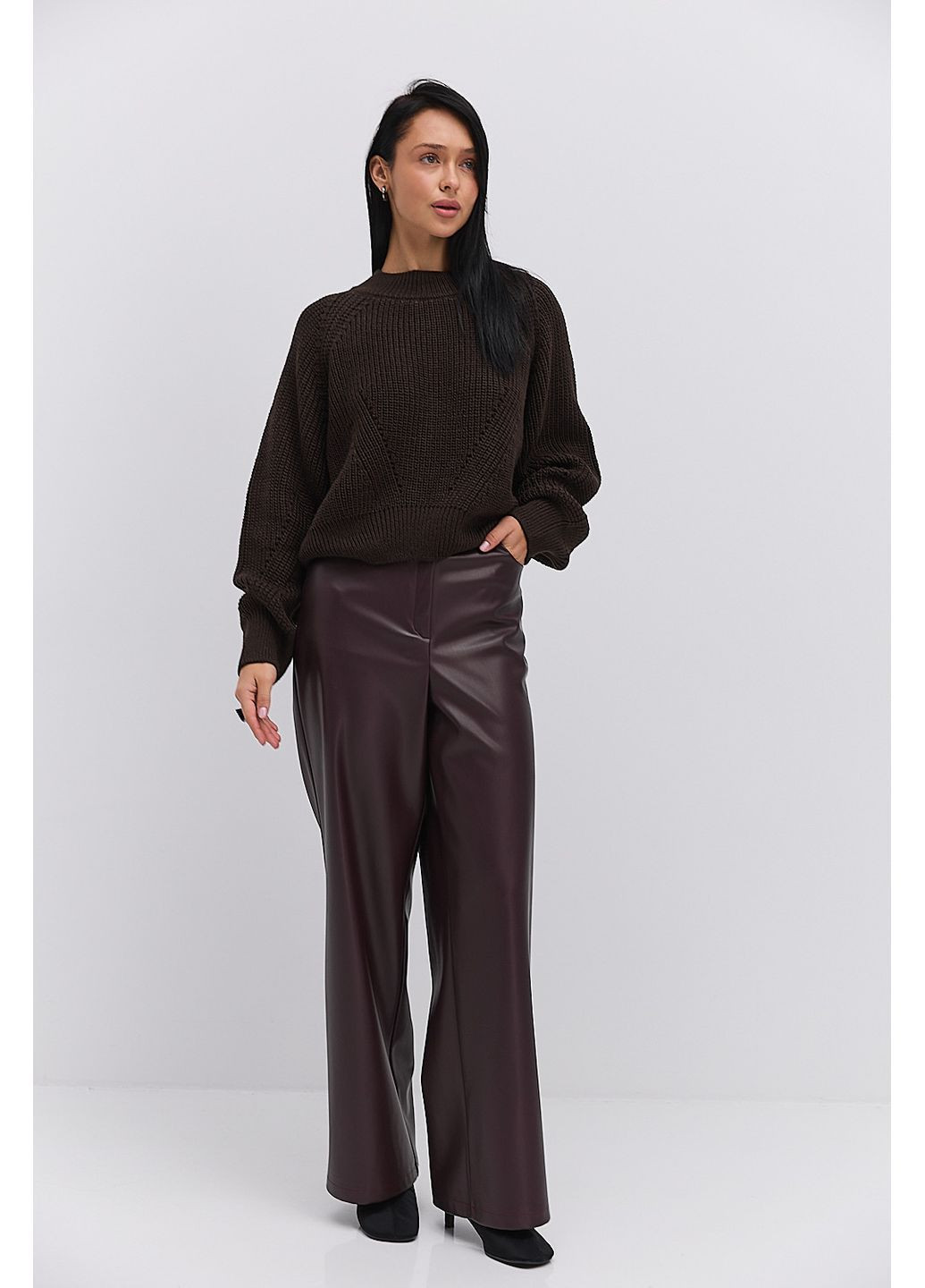 Жіночі прямі штани з екошкіри бордові Arjen (370601821)