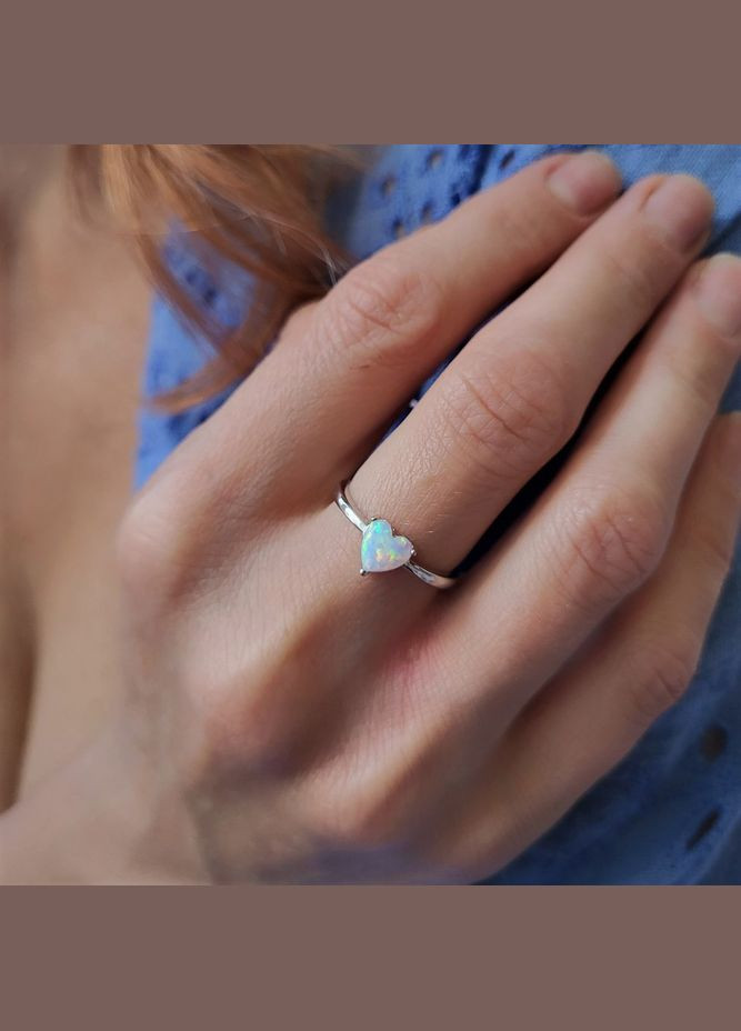 Серебряное кольцо Сердце с Белым Опалом размер серебро 925 пробы Родированное кк2опб/1164 1.40г No Brand (306743074)