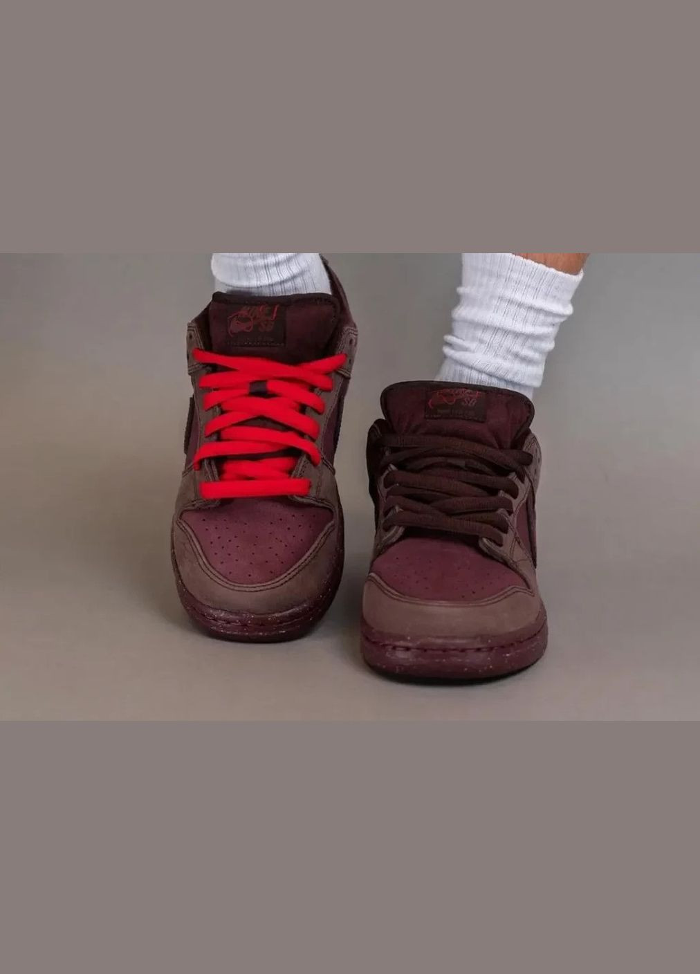 Бордовые всесезонные кроссовки sb dunk low city of love burgundy crush - fn0619-600 Nike