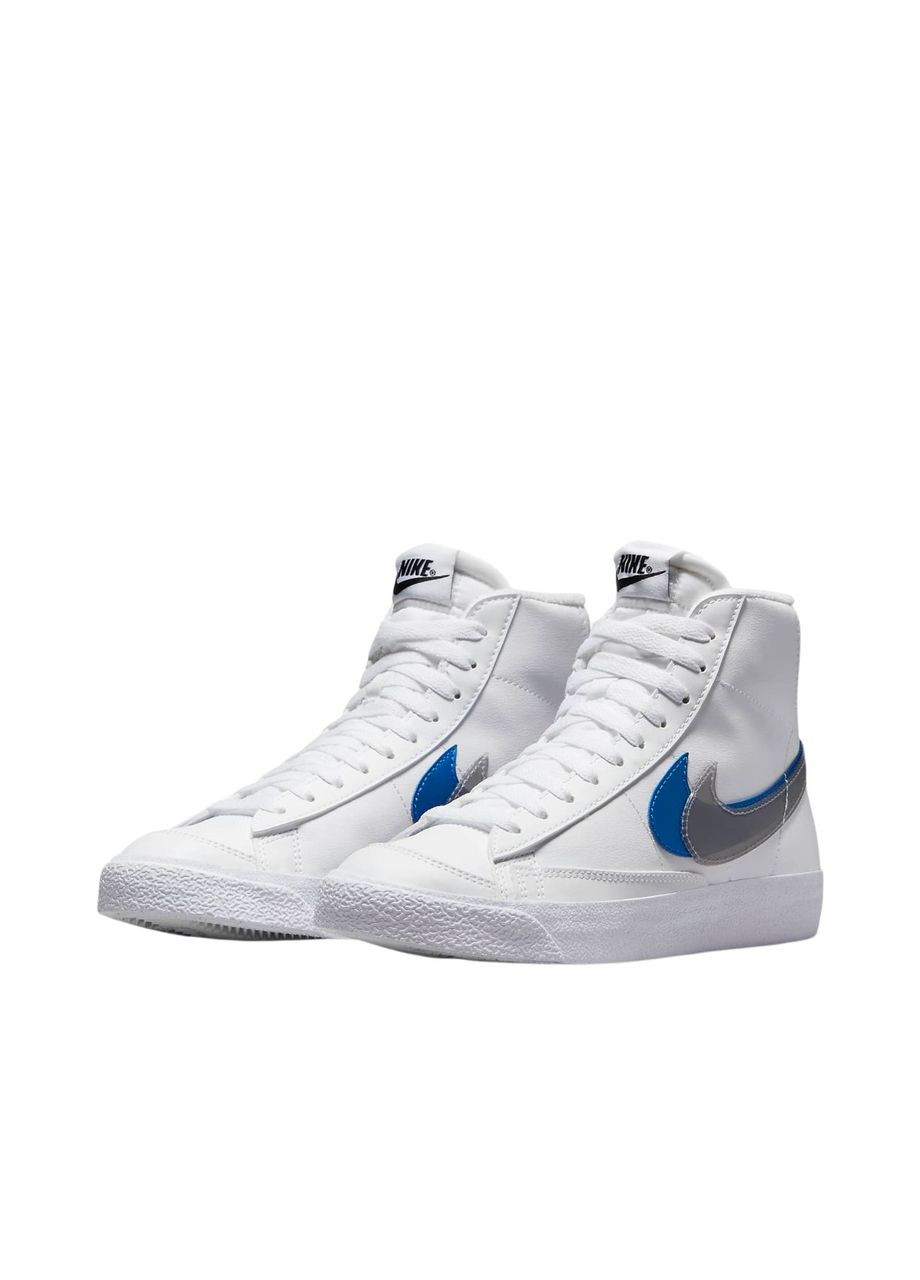 Белые кросівки Nike