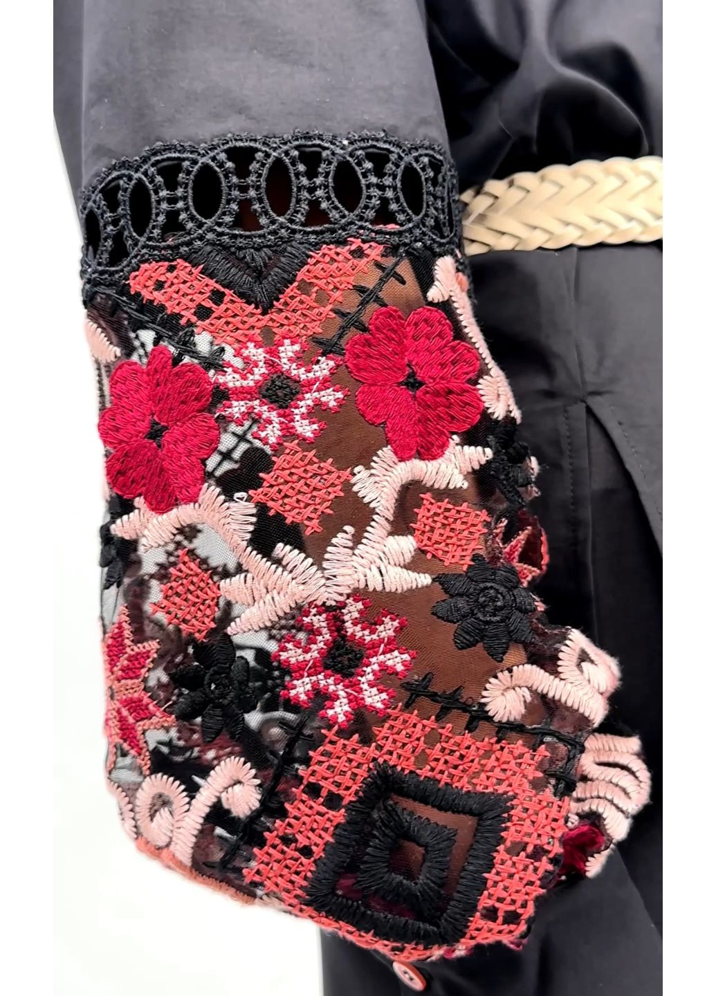 Чорна ексклюзивна вишиванка чорного кольору - ua42 / eu36 Iren Klairie