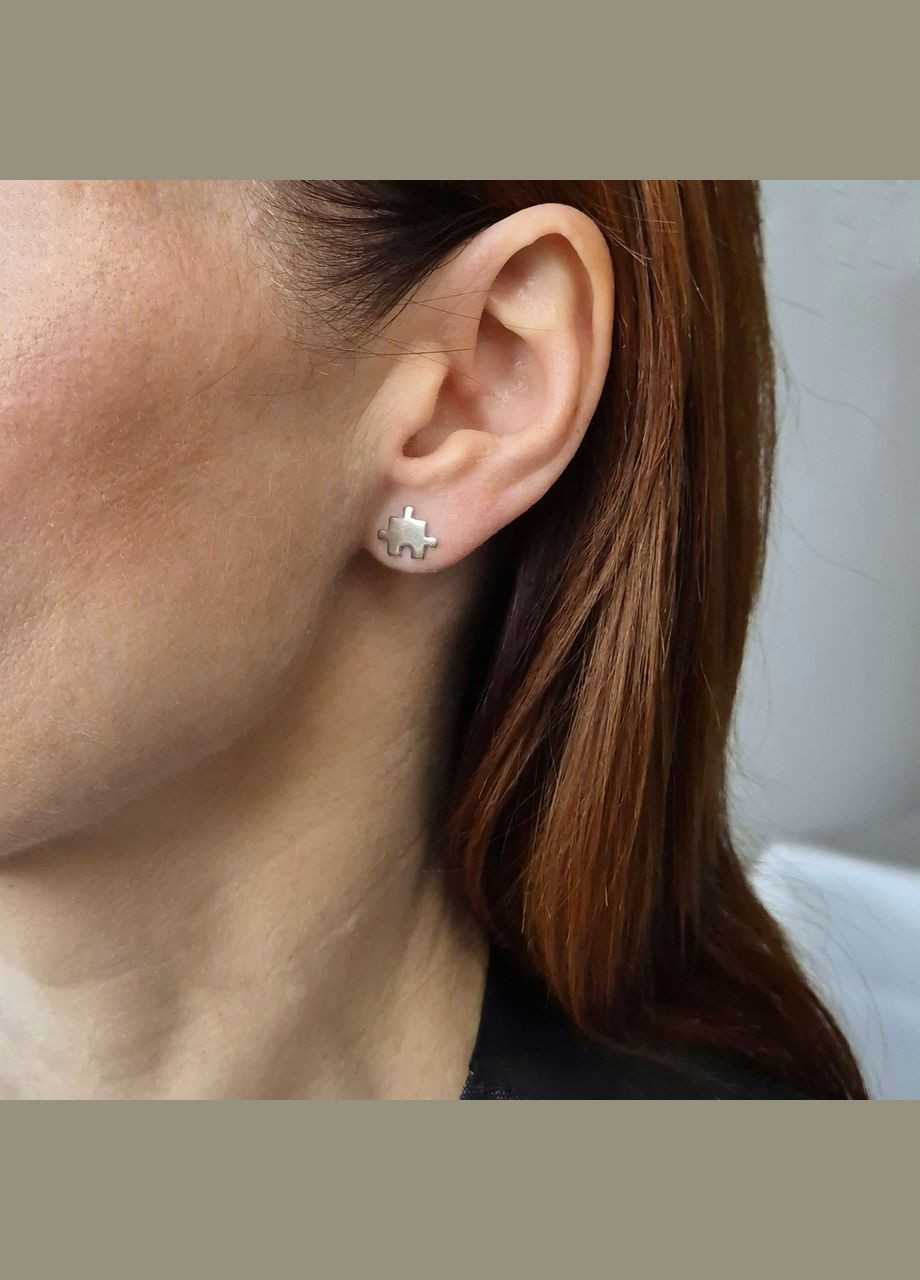 Серебряные серьги гвоздики на фиксаторах Пазл без камней серебро 925 пробы Родированное 580пус 1.12г No Brand (329900840)