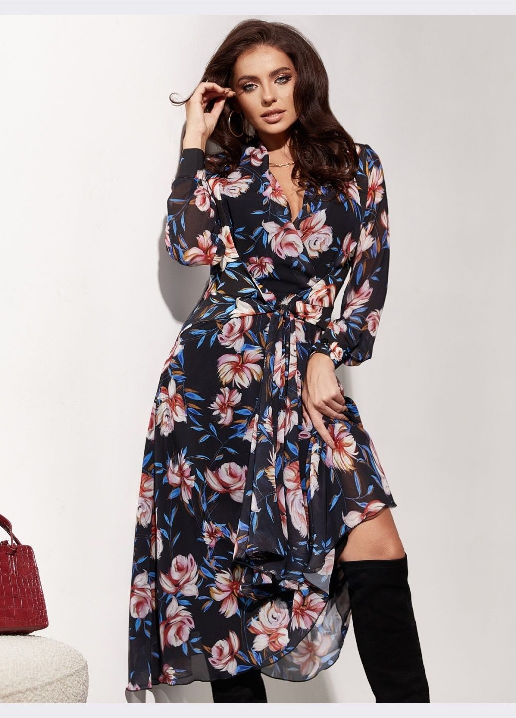 Черное праздничный шифоновое платье с цветочным принтом и лифом на запах черное клеш Dressa с цветочным принтом