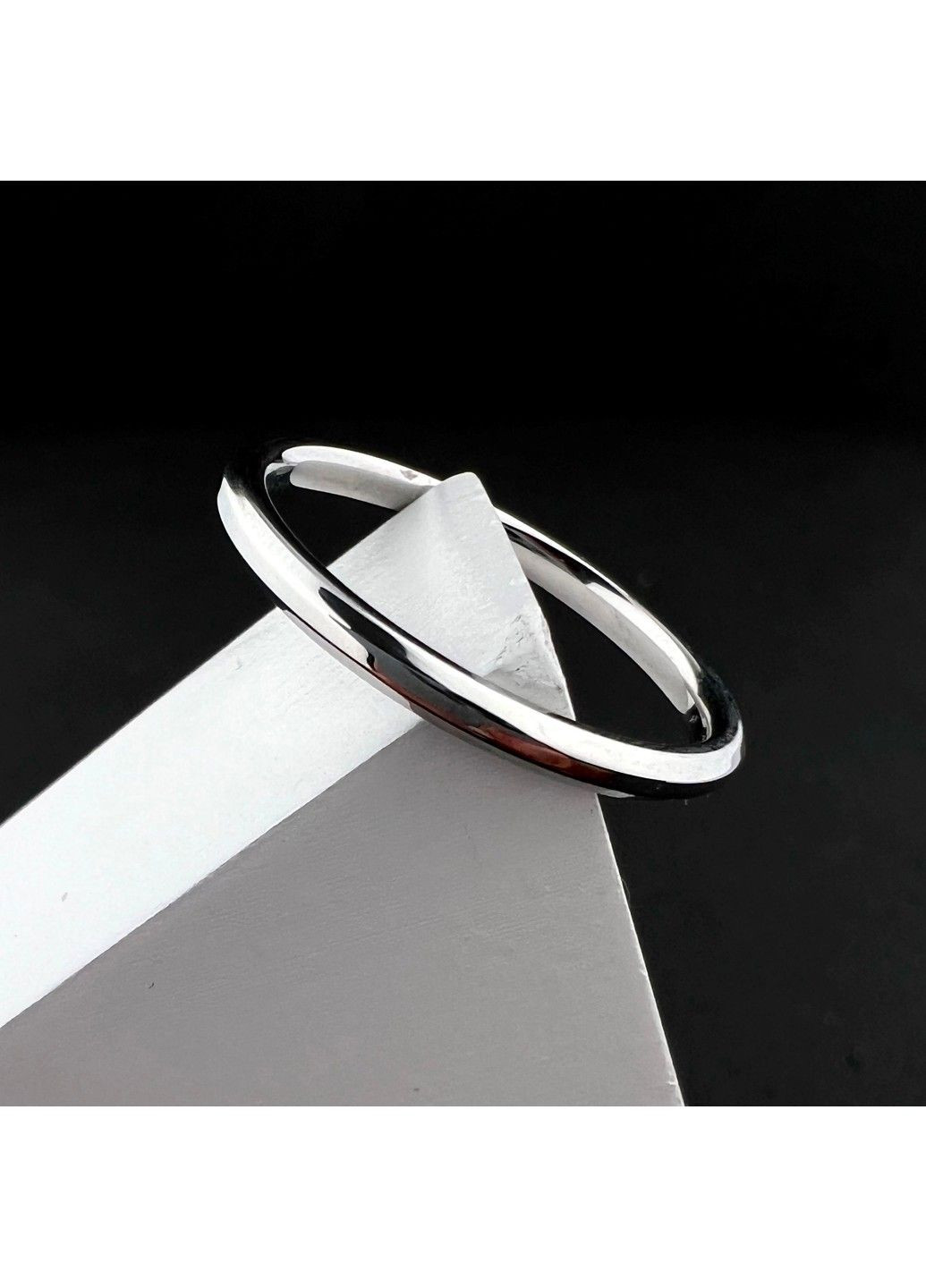 Кільце американка з нержавіючої медичної сталі 2 мм RS-075 No Brand (299634573)