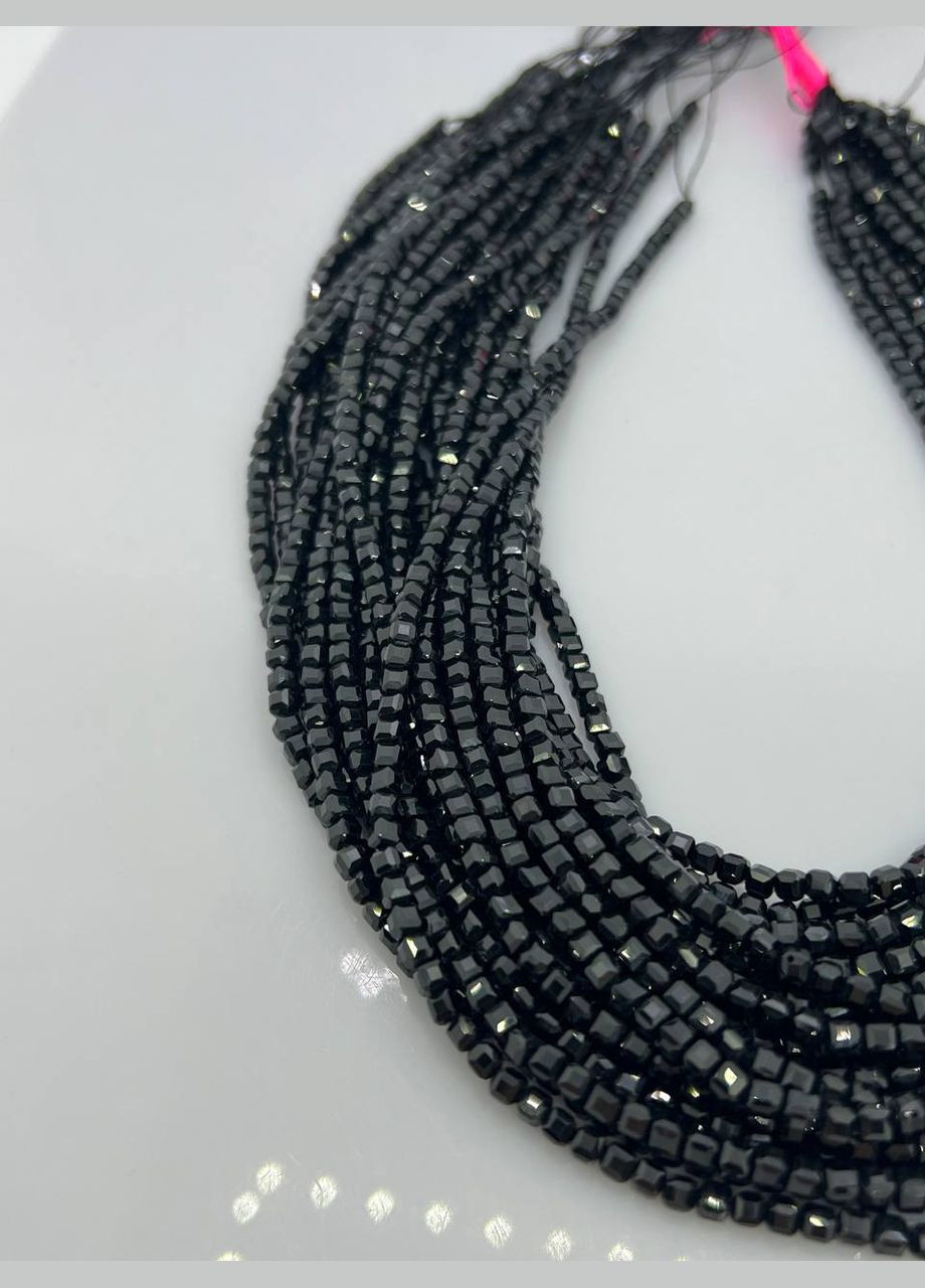 Шпинель на нитці без замка 3х3 мм 40 см No Brand (313930992)