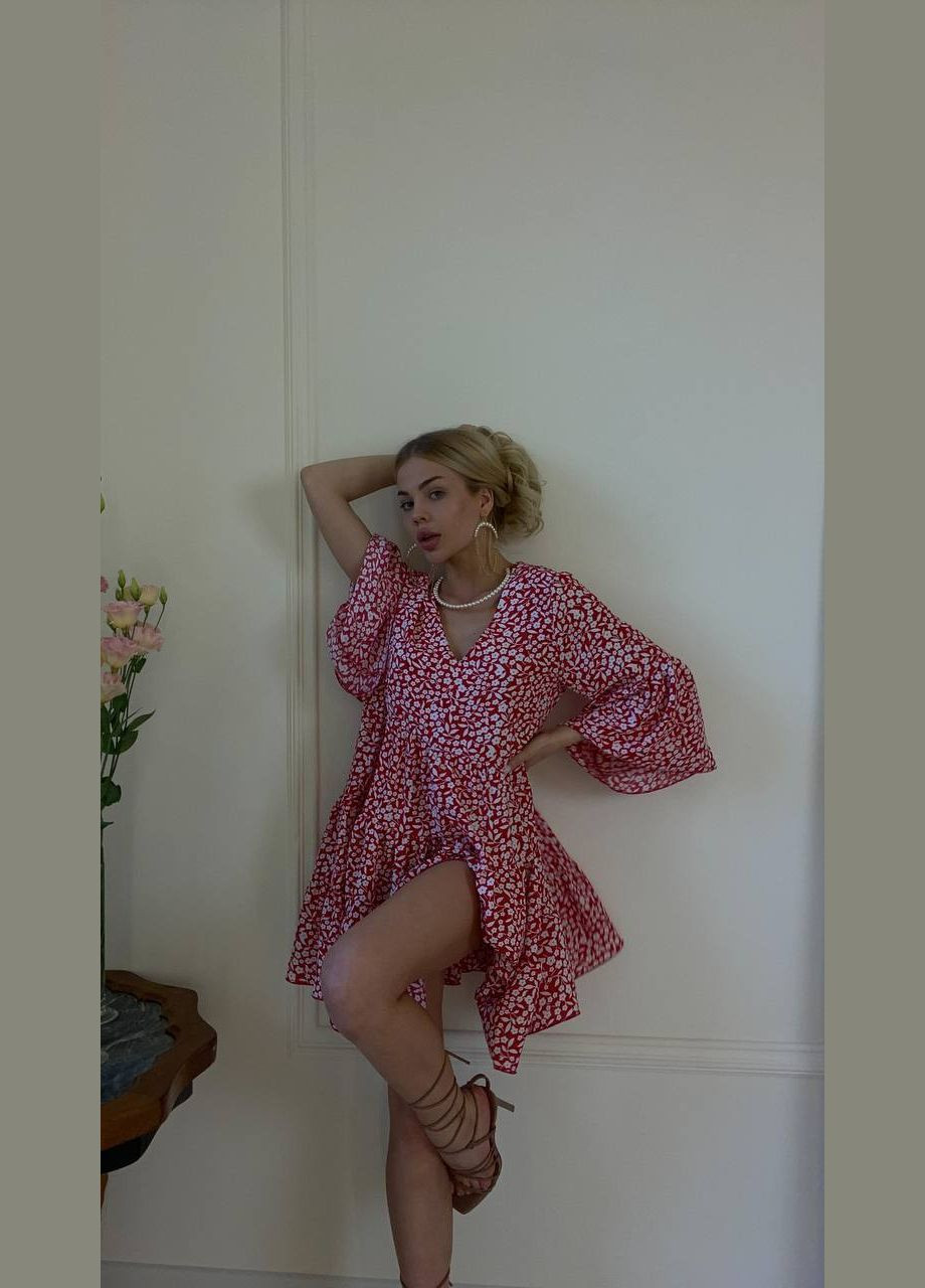 Красное повседневный нежное платье свободного кроя а-силуэт Adelante с цветочным принтом