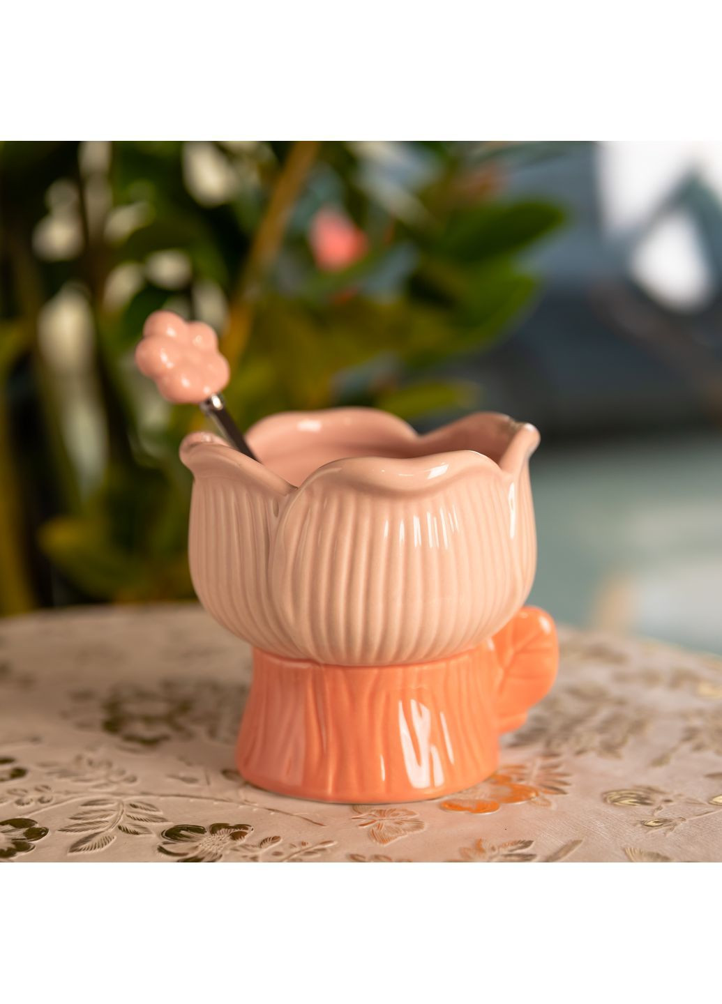 Чаша фарфоровая для мороженого в форме тюльпана с ложкой 300 мл, розовый Yiwu FM-42P No Brand (368641506)