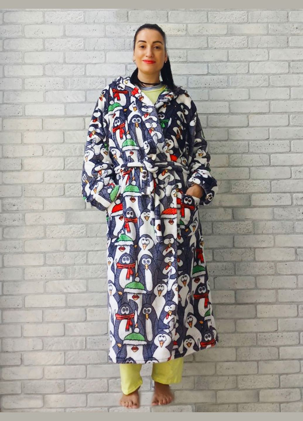 Женский длинный теплый халат большого размера вельсофт махра, зимний батал с капюшоном и карманами на запах под пояс No Brand (315517602)