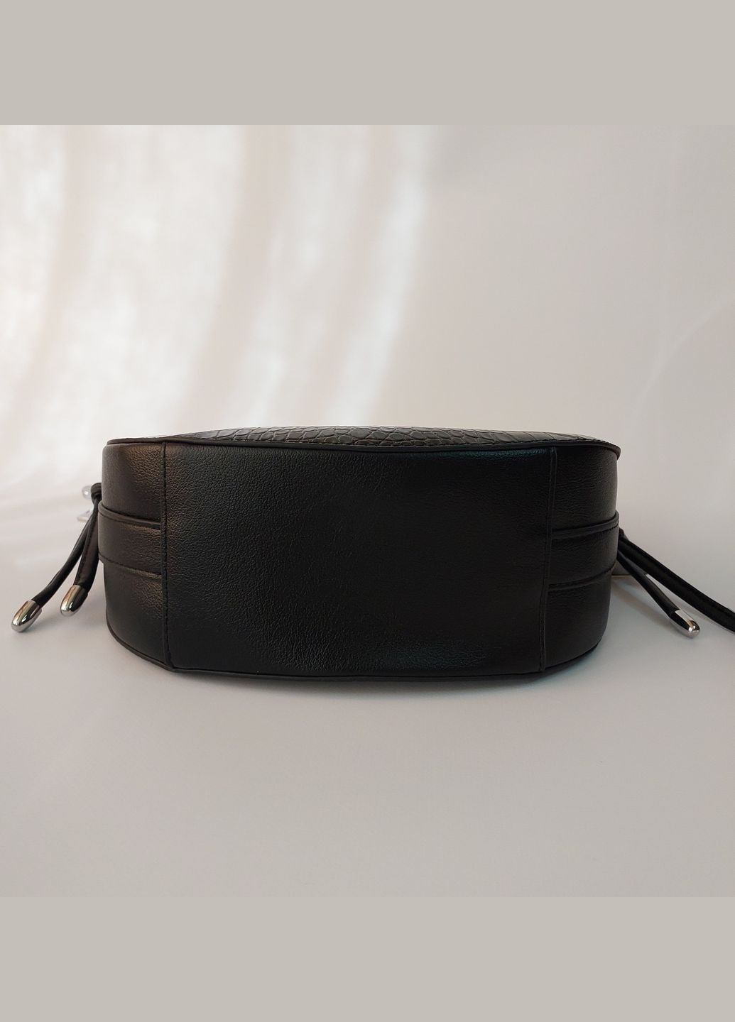 Сумка жіноча на плече мала чорна лакована з тисненням під рептилію Karlos Marconi (347640668)