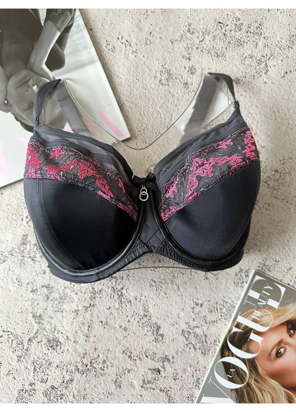 Сірий сірий бюстгальтер d м'яка чашка напівпоролон Lanny Mode