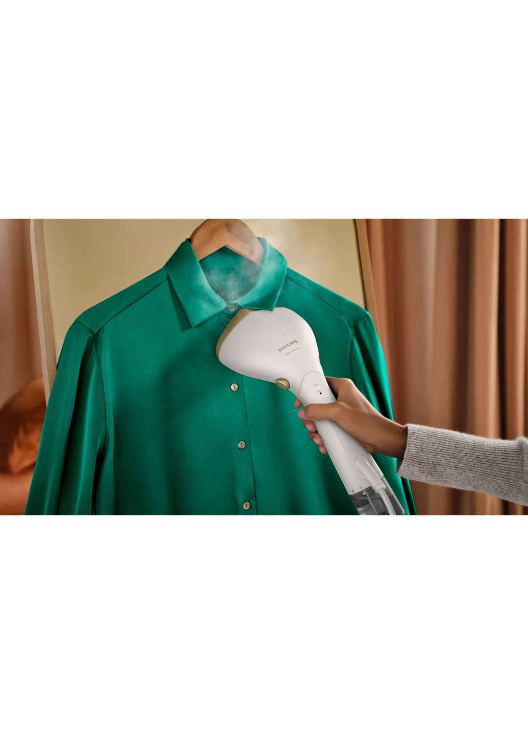 Відпарювач компактний Series 7000, 1500Вт, 100 та 200мл, паровий удар -28гр, рукавичка, чохол, нерж. сталь, білий Philips (360403273)