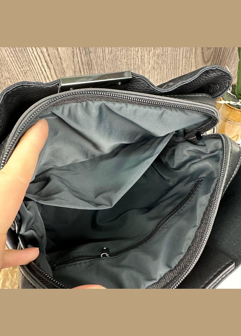 Замшевая женская сумка на плечо с тиснением и магнитной застёжкой черная (sku_1424) No Brand (330576071)