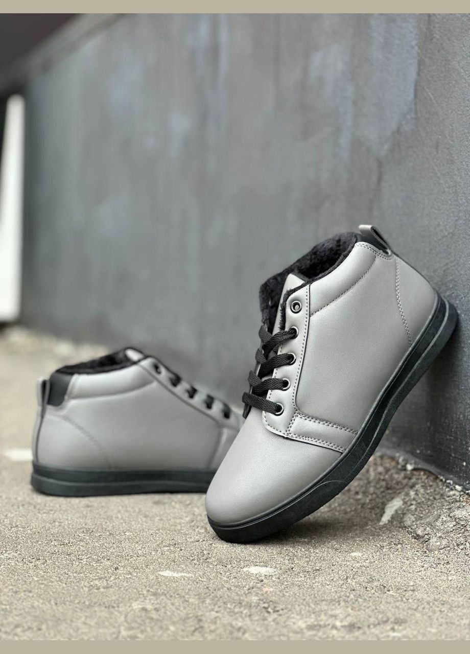 Серые зимние ботинки Vakko