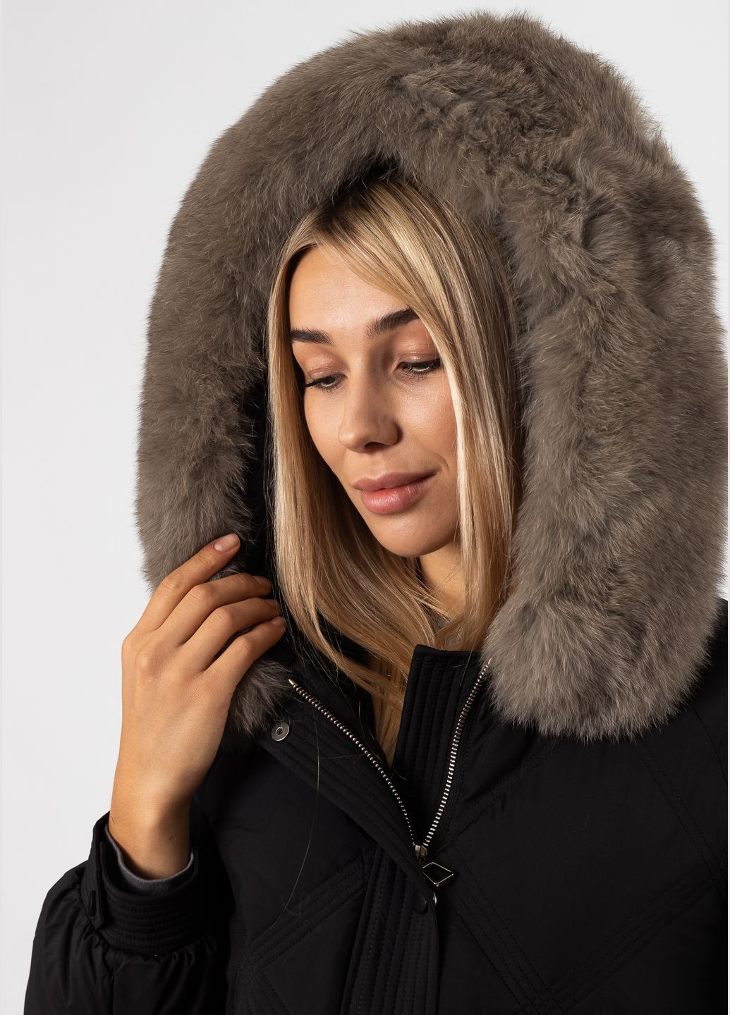 Черный зимний Пуховик BILLISSIMO