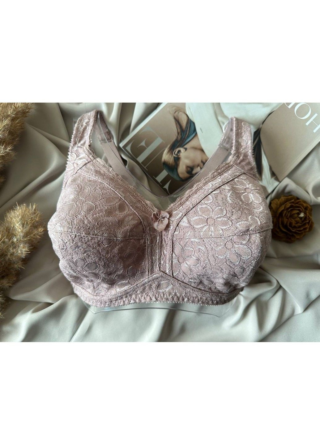 Пудровий бюстгальтер великого розміру без кісточок і поролону на чашку f пудровий Lanny Mode