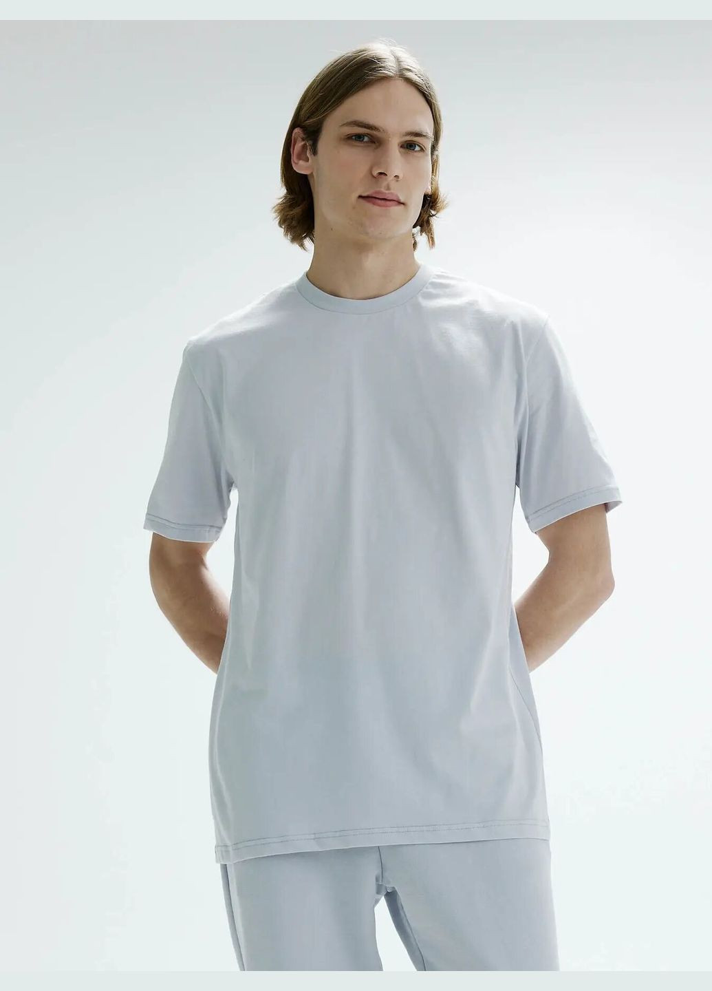 Светло-серая мужская футболка с коротким рукавом Роза