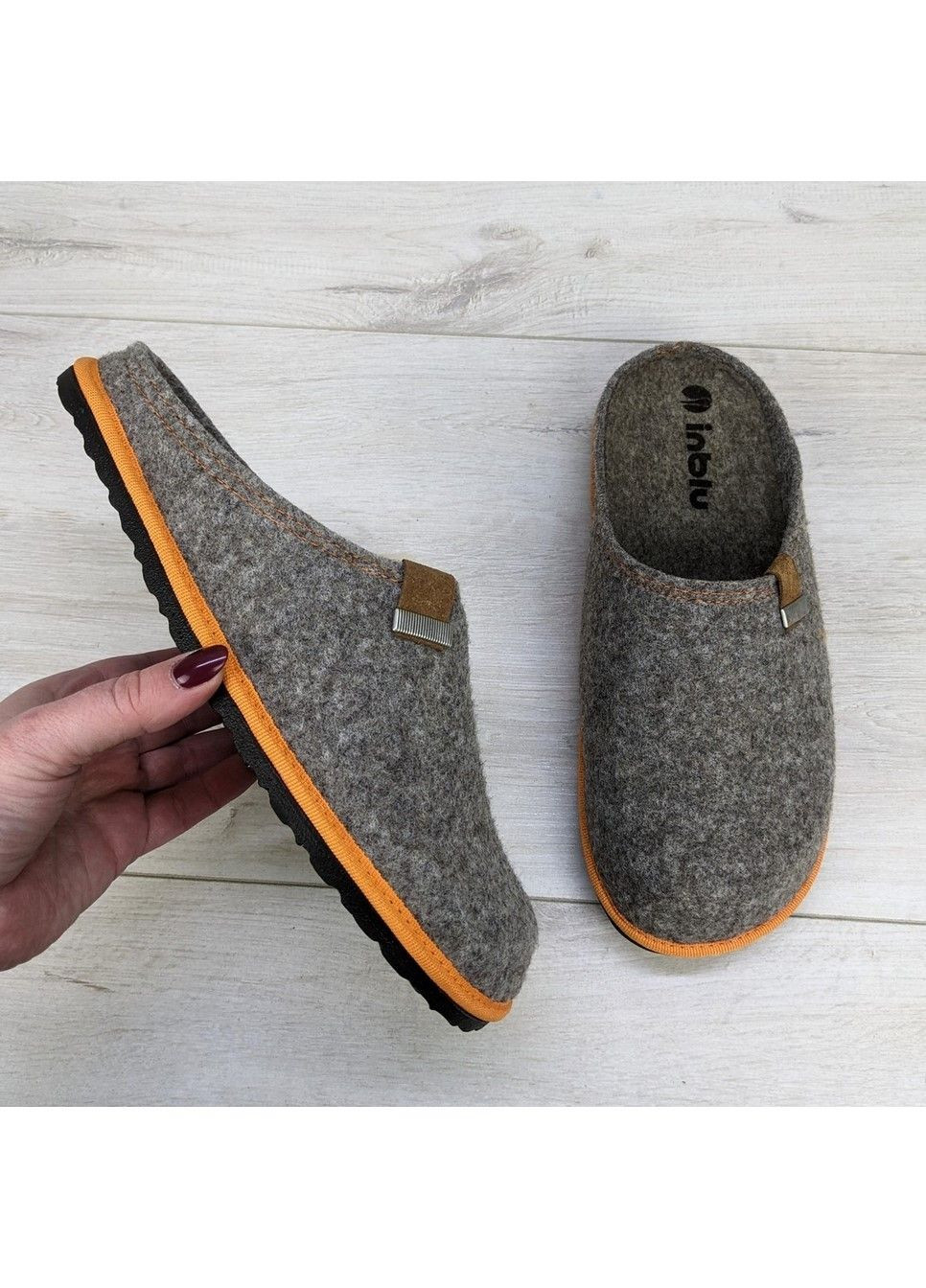 Коричневые тапочки мужские комнатные Inblu