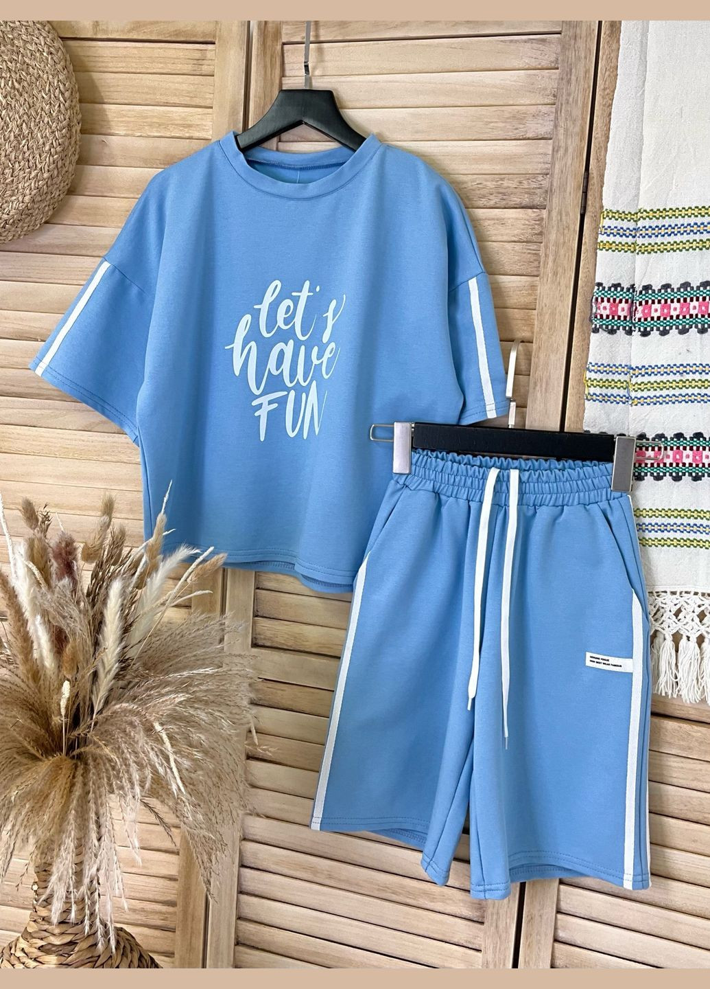 Голубой летний хороший костюм Україна