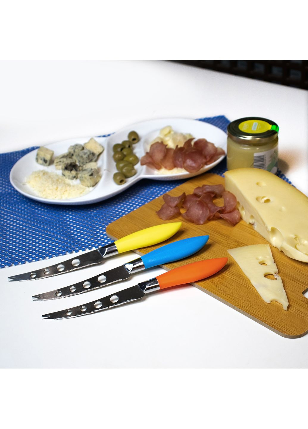 Нож для сыра с пластиковой ручкой L 21.5 см лезвие 11 см Kitchen Master (291398610)