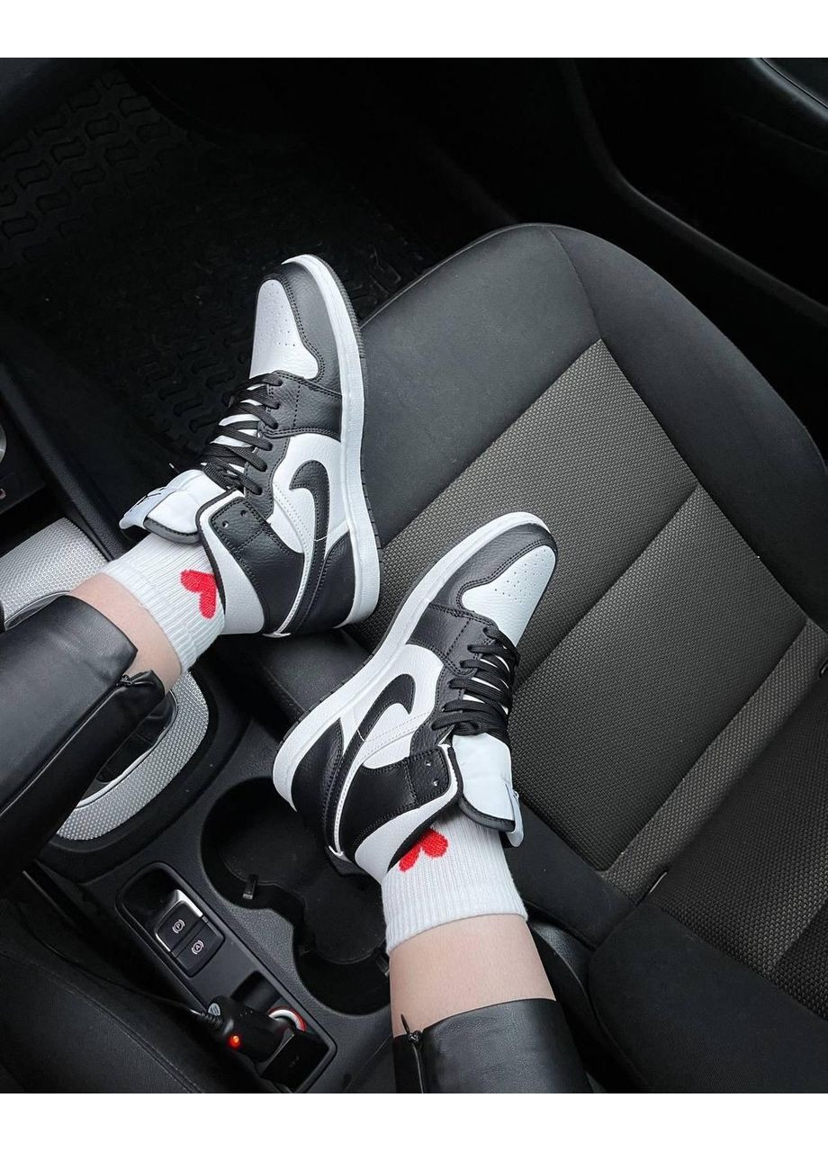 КРОССОВКИ ЖЕНСКИЕ NIKE AIR JORDAN 1 RETRO HIGH BLACK WHITE LOGO НАЙК АИР ДЖОРДАН No Brand чёрные демисезоны (369391692)