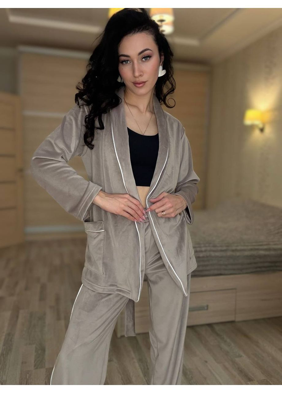 Бежевая всесезон велюровая стильная пижама кофта + брюки Adelante