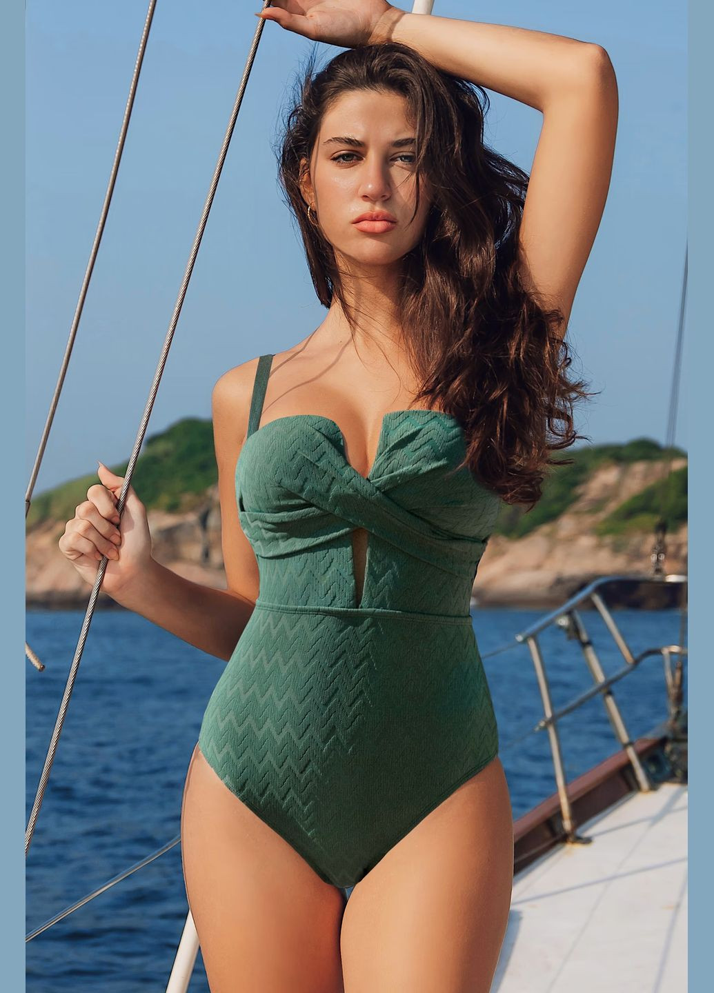 Зеленый летний купальник CUPSHE