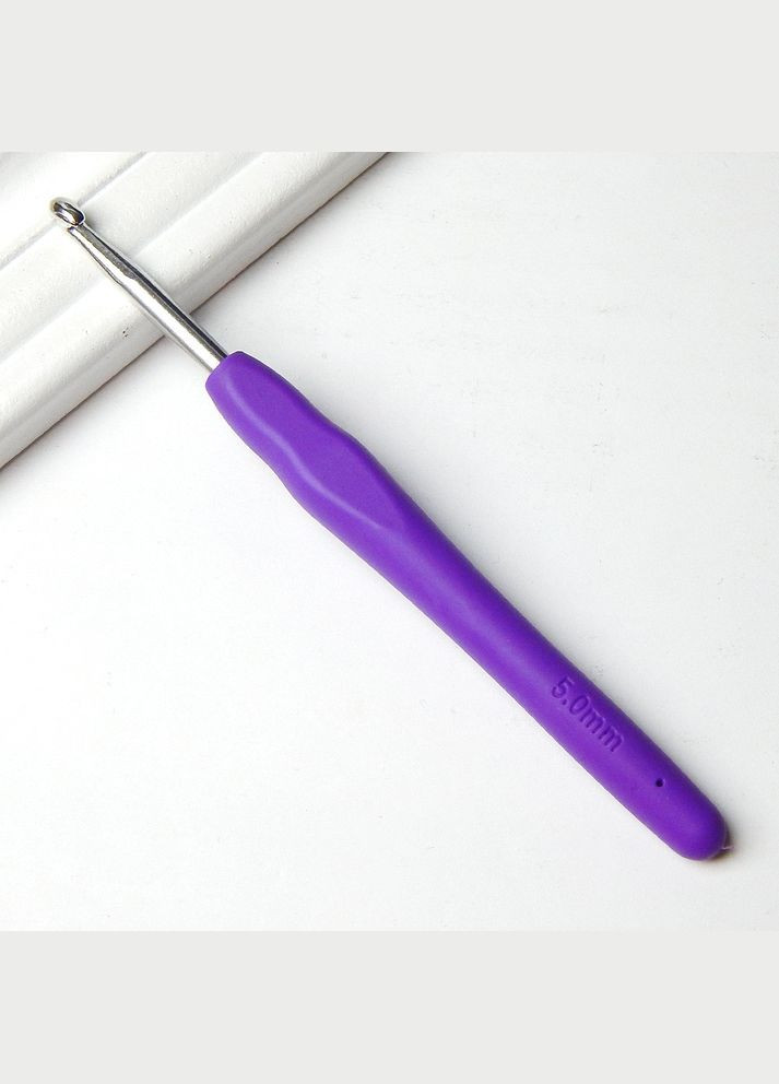 Крючок для вязания с силиконовой ручкой, 5 мм No Brand (345734250)