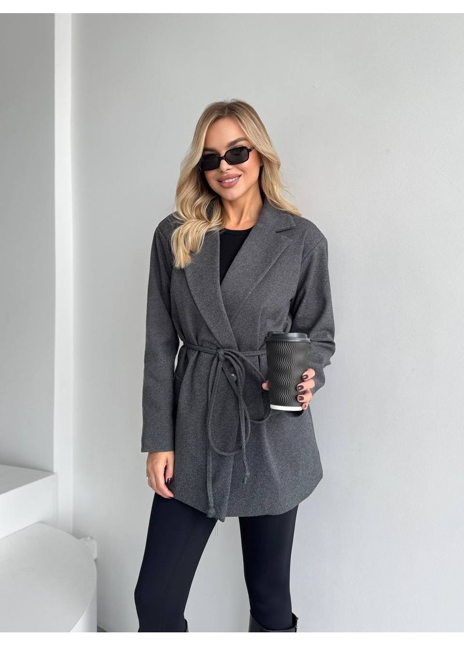 Серый женский женский пиджак с плечиками серого цвета 35222 No Brand однотонный - демисезонный