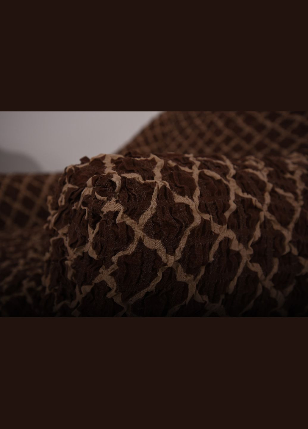 Цветной чехол натяжной на трехместный диван без рюш 34-201 Темно-коричневый Venera (268547805)