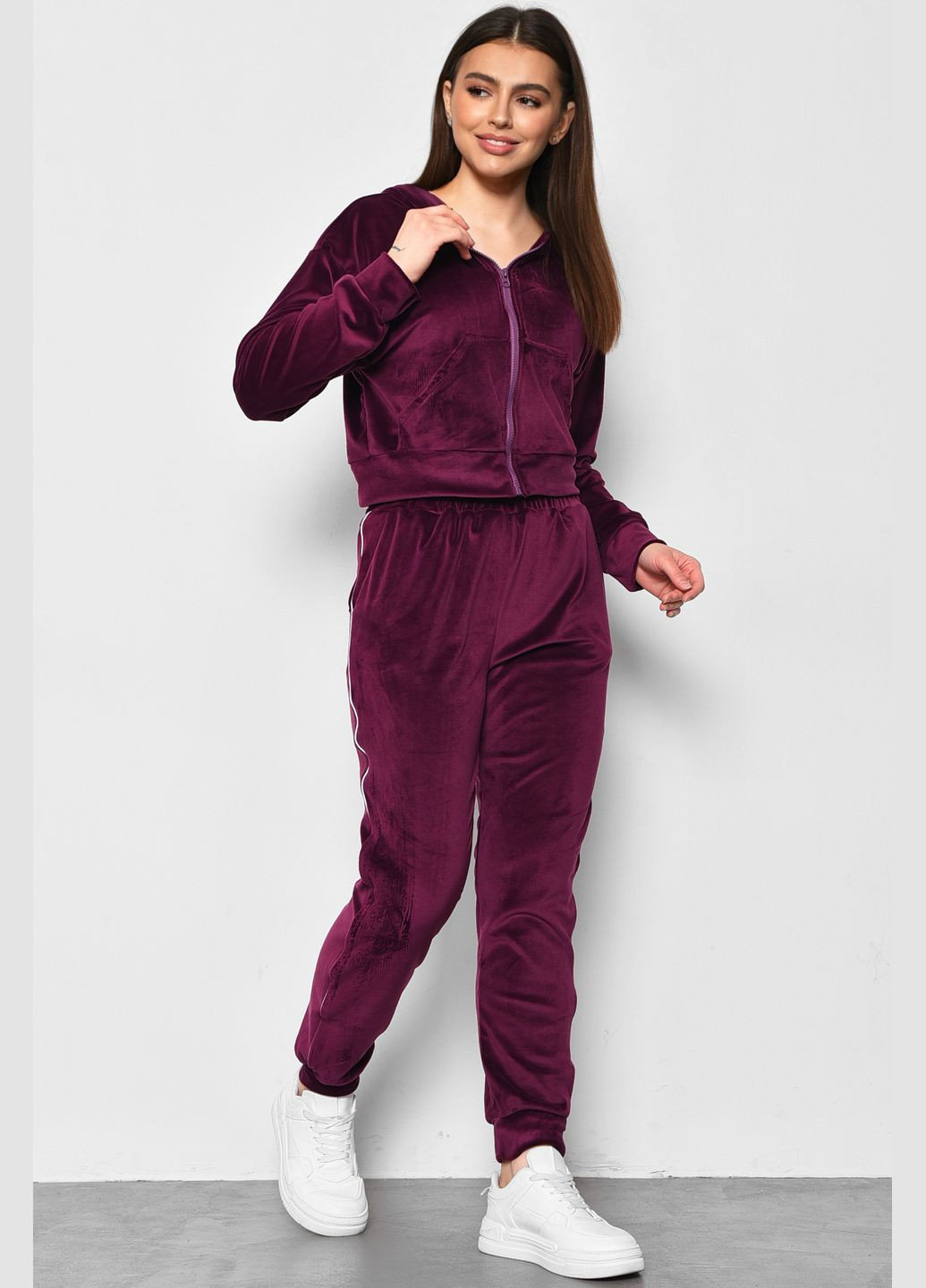 Спортивний костюм жіночий велюровий бордового кольору Let's Shop (292251742)