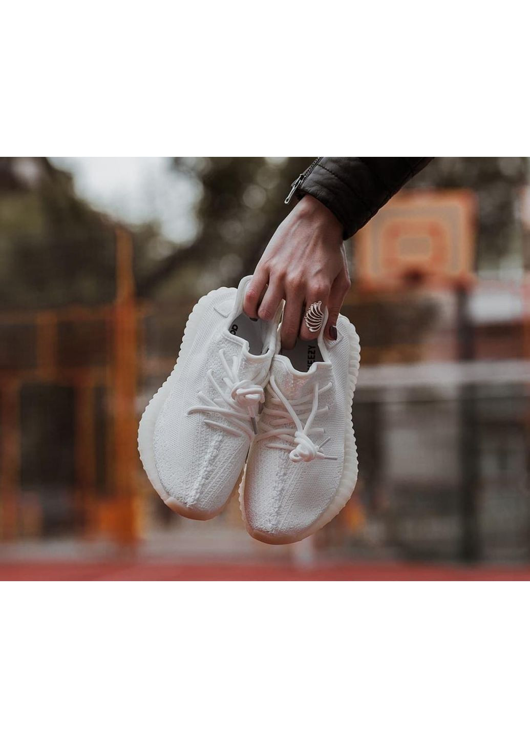 Білі Осінні кросівки чоловічі adidas yeezy boost 350 v2 triple white crem sole адідас ізі буст No Brand