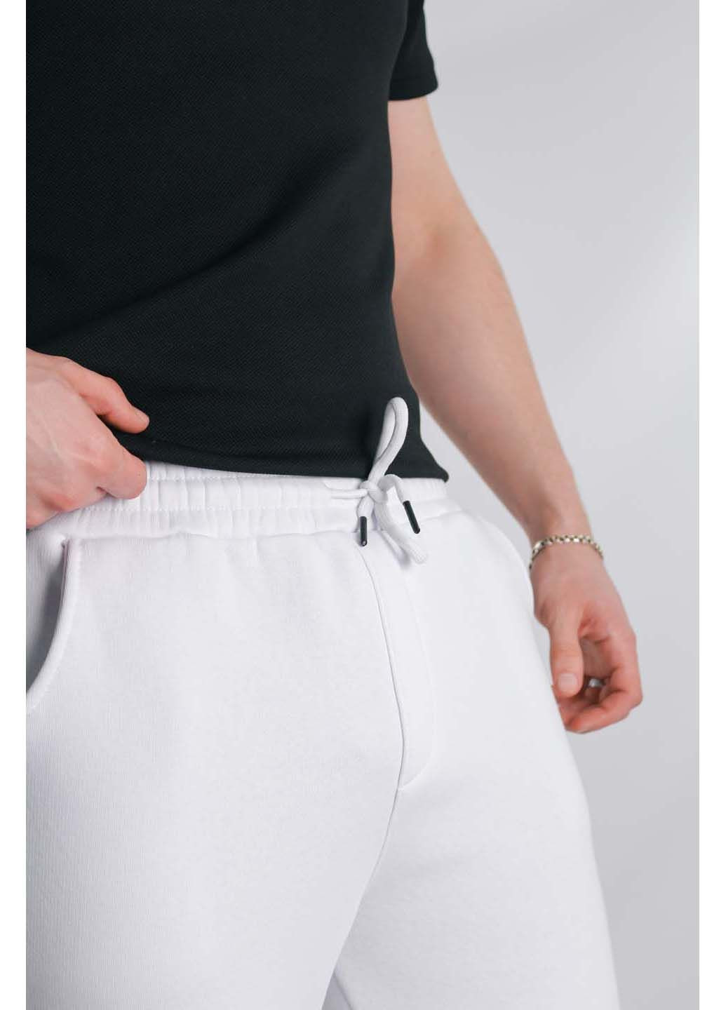Белые спортивные, кэжуал демисезонные брюки Intruder