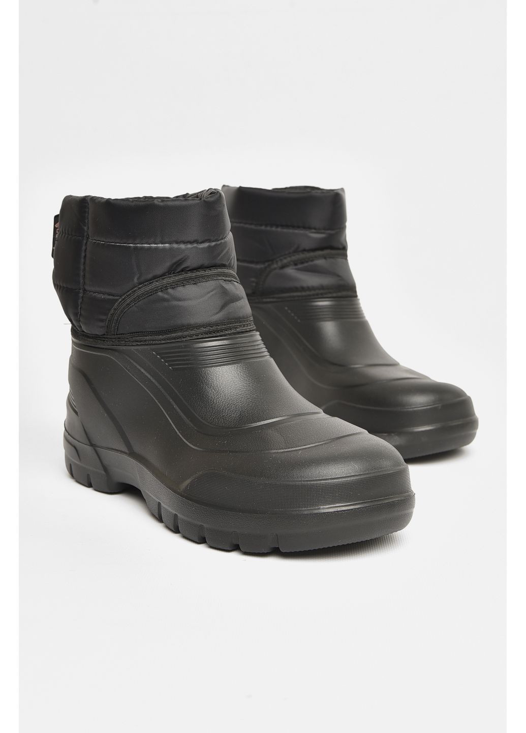 Дутики короткі чоловічі піна на хутрі чорного кольору Let's Shop (362626980)