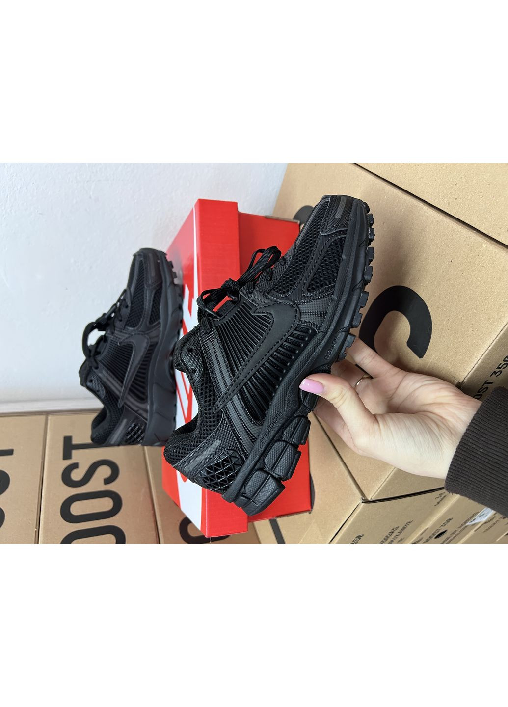 КРОСІВКИ ЖІНОЧІ NIKE VOMERO 5 BLACK НАЙК ВОМЕРО РОАМ 5 No Brand чорні демісезони (368870179)